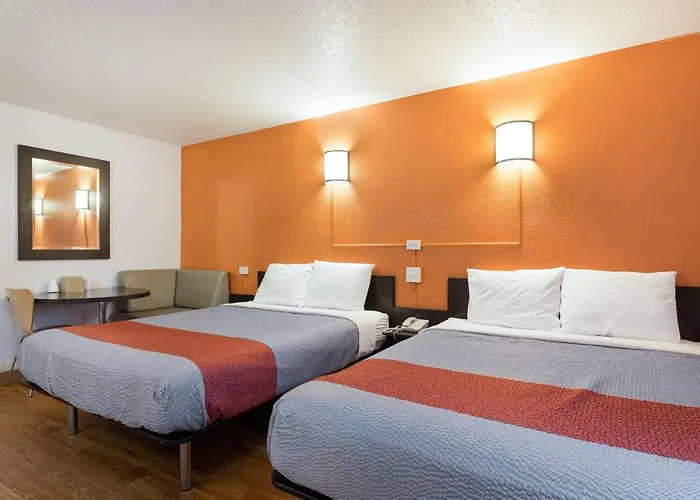 Hotel 6-lincoln, Il