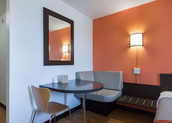 Hotel 6-lincoln, Il 2*